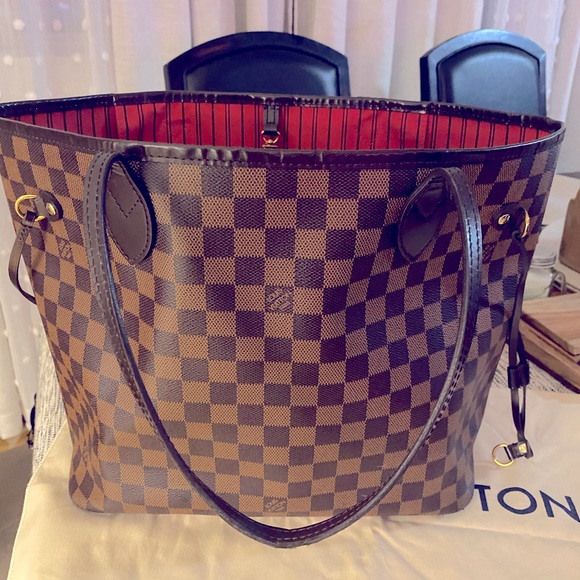 Louis Vuitton Handbags - LV MM Never Full